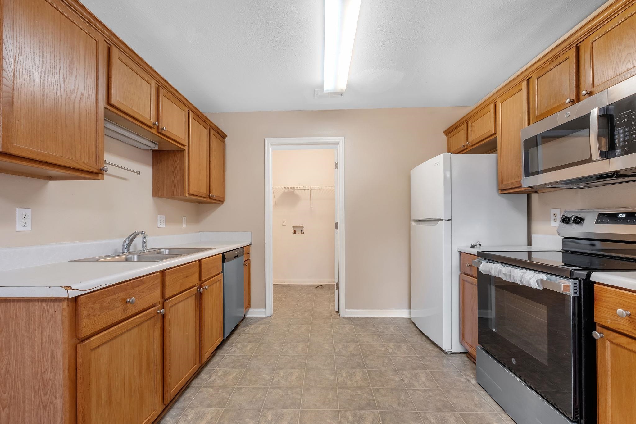 5863 NIGHTINGALE Loop Unit: A-B