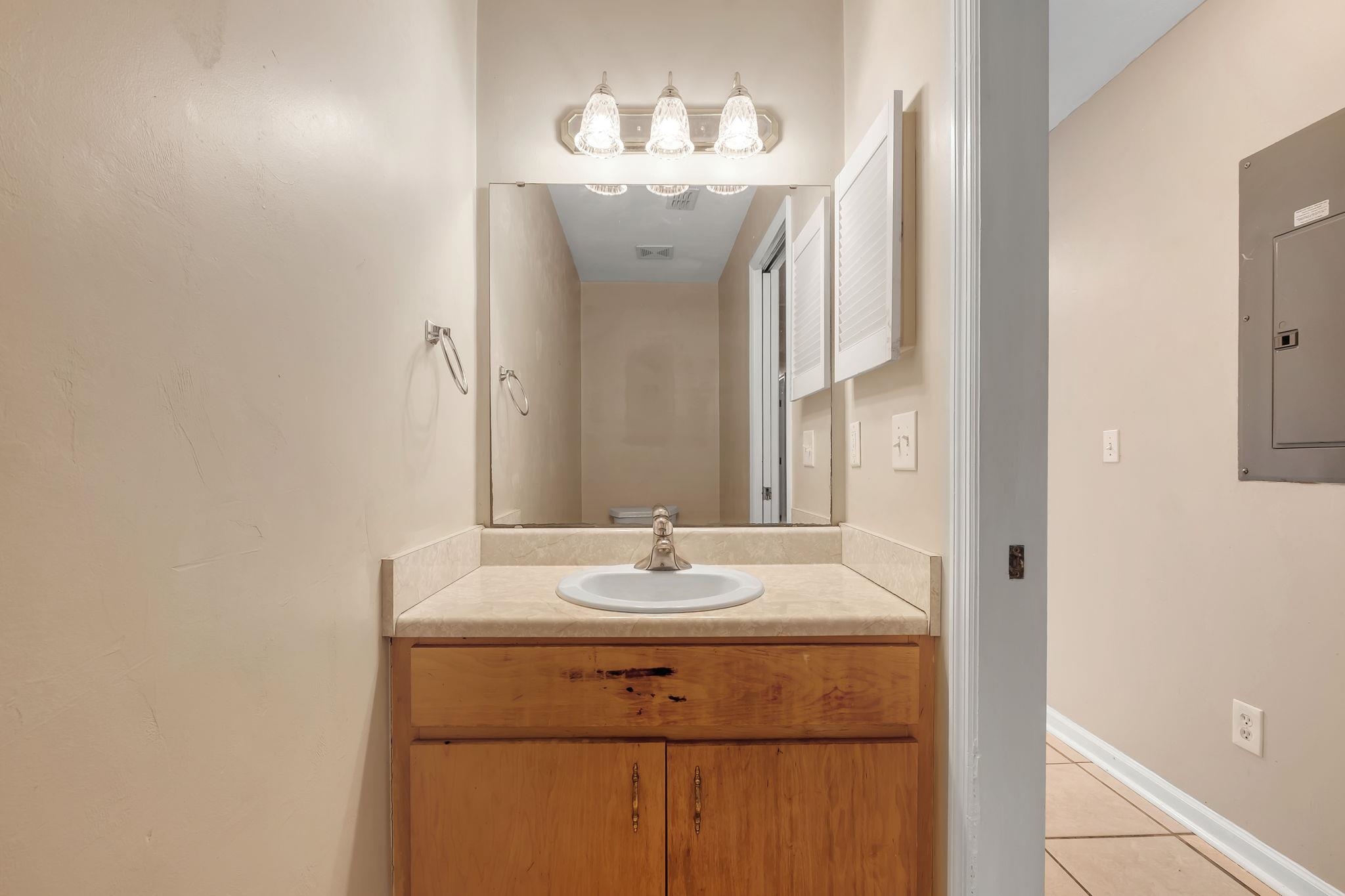 1223 Cleveland Street Unit: 1-2