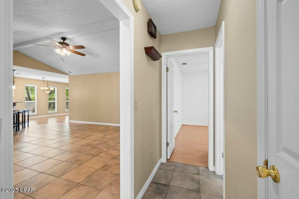 142 Heritage Cir