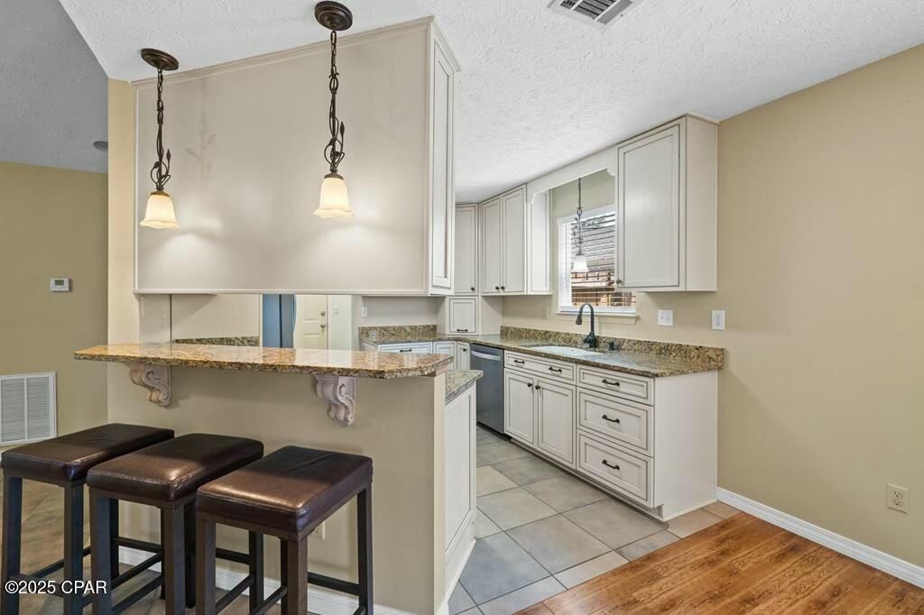 142 Heritage Cir