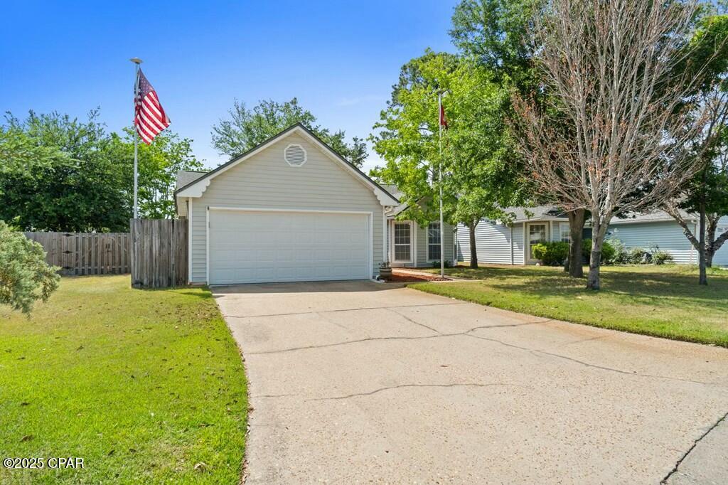 142 Heritage Cir