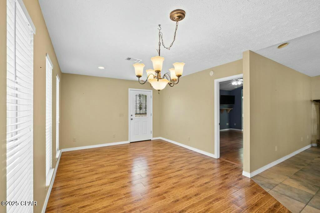 142 Heritage Cir