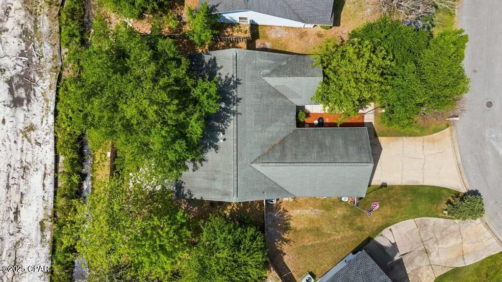 142 Heritage Cir