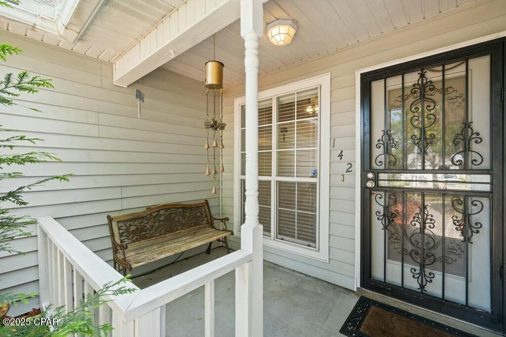 142 Heritage Cir