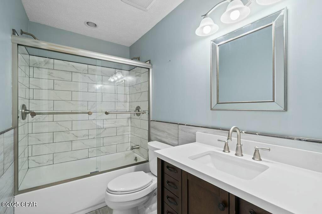 142 Heritage Cir