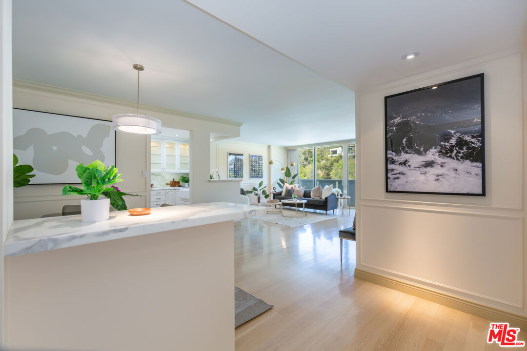 8787 Shoreham Dr Unit: 1102