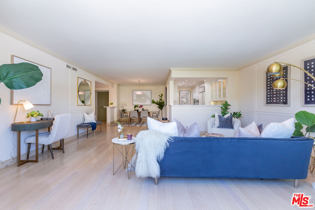 8787 Shoreham Dr Unit: 1102