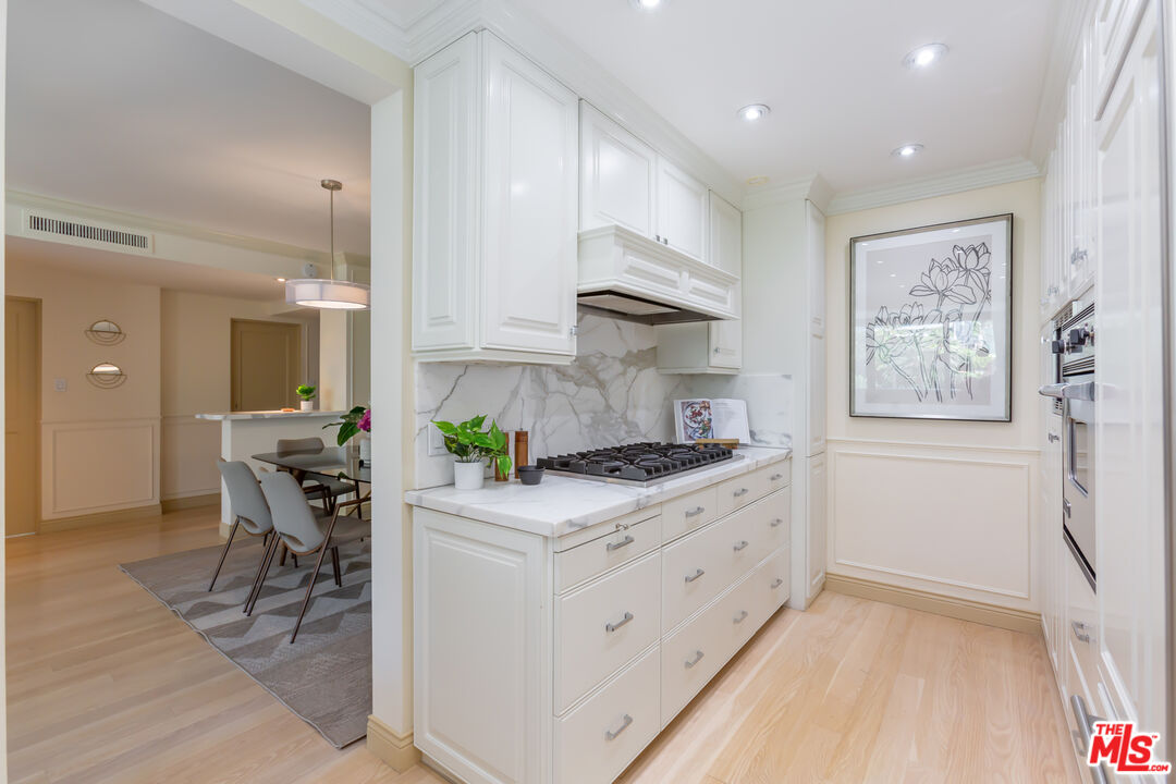 8787 Shoreham Dr Unit: 1102