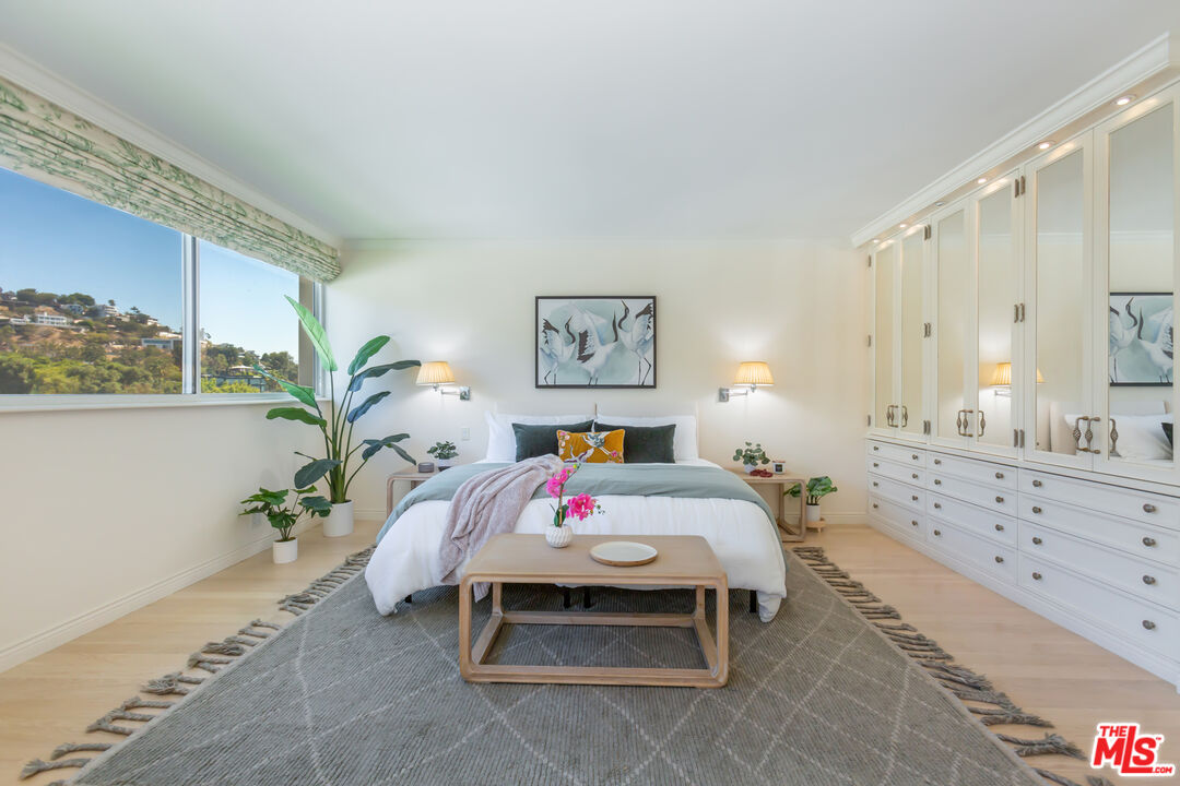 8787 Shoreham Dr Unit: 1102