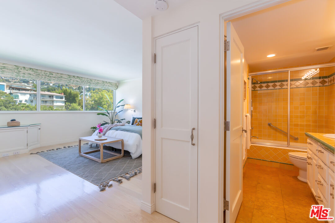 8787 Shoreham Dr Unit: 1102