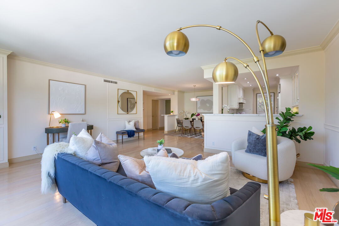 8787 Shoreham Dr Unit: 1102