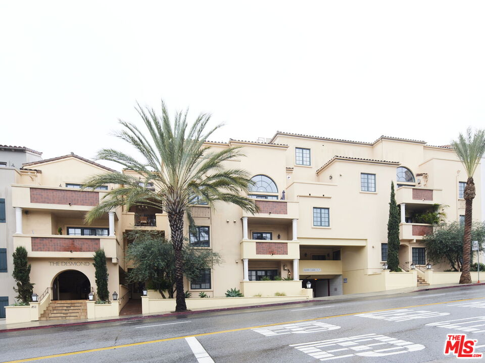 851 N San Vicente Blvd Unit: 123