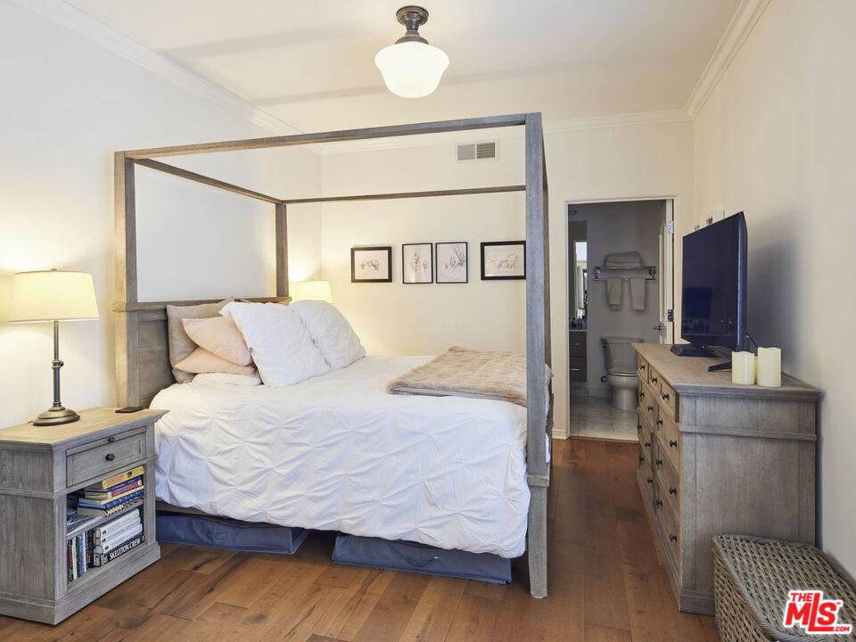 851 N San Vicente Blvd Unit: 123