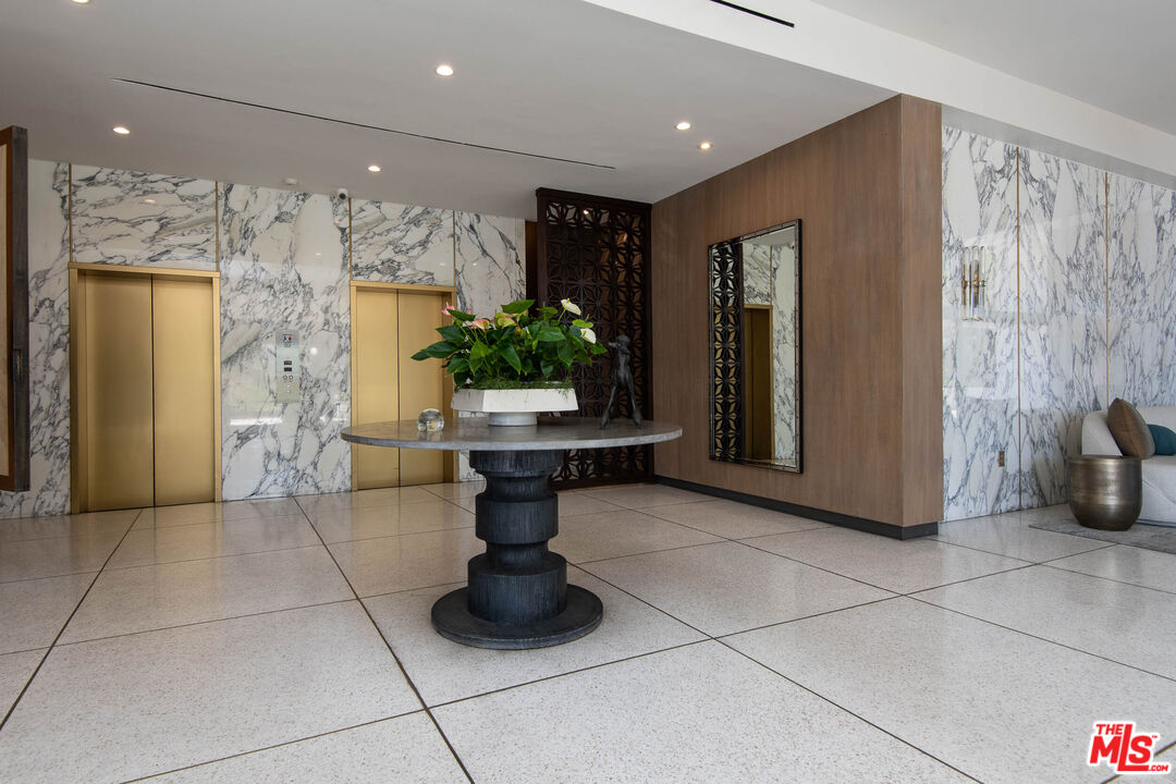 8787 Shoreham Dr Unit: 205