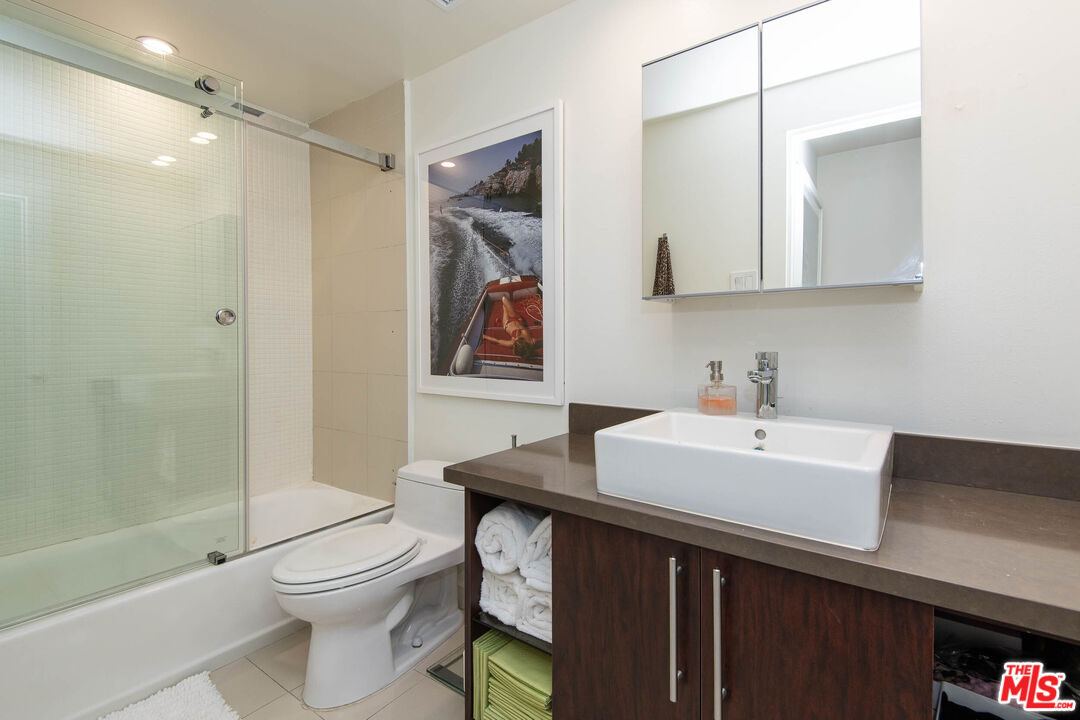 8787 Shoreham Dr Unit: 205