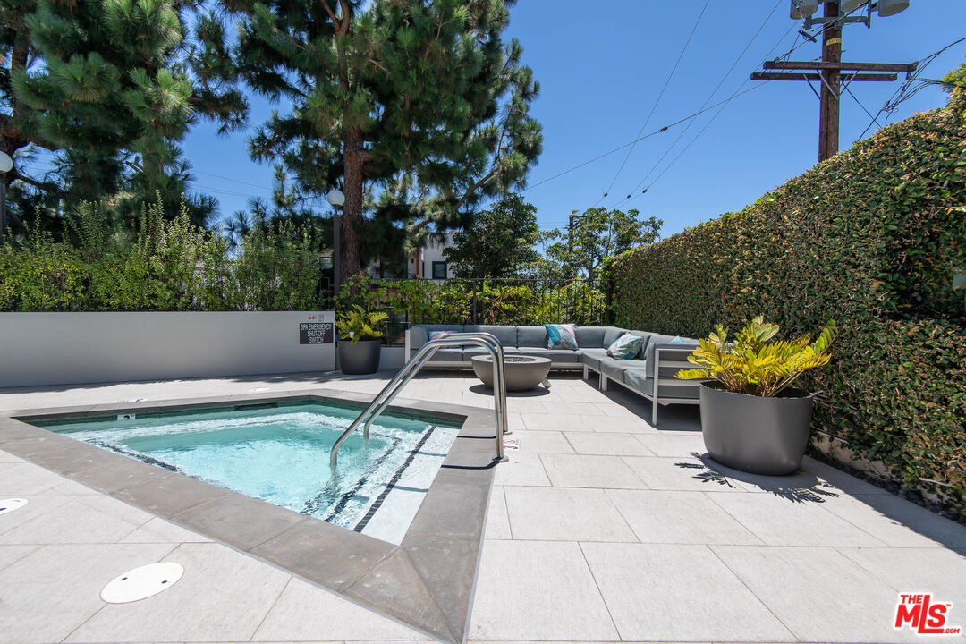 8787 Shoreham Dr Unit: 205