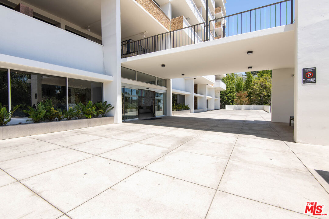 8787 Shoreham Dr Unit: 205