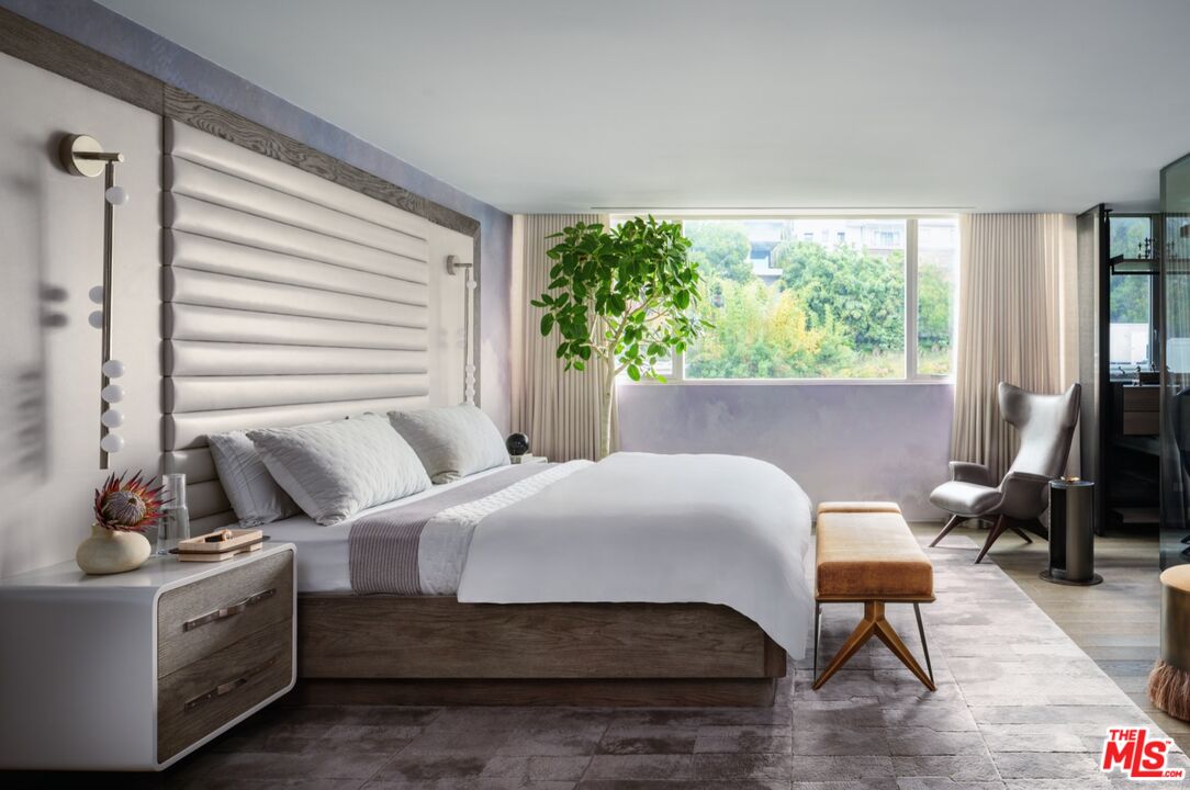 8787 Shoreham Dr Unit: 704