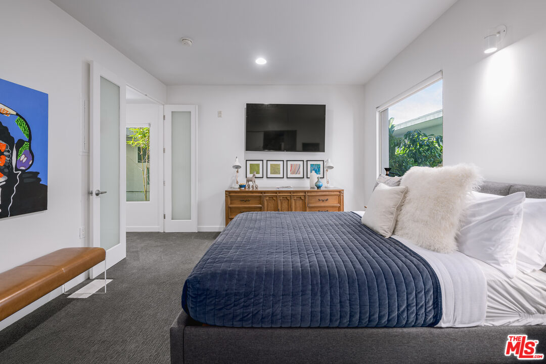 1322 N Detroit St Unit: 3