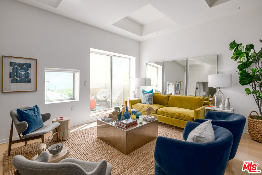 1322 N Detroit St Unit: 3