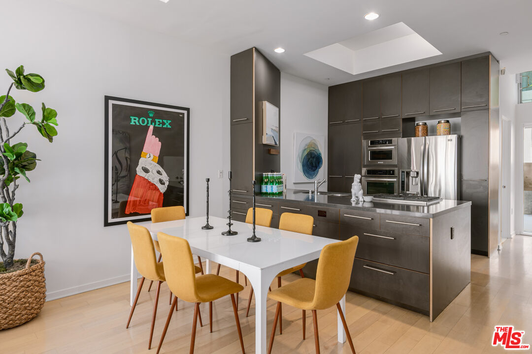 1322 N Detroit St Unit: 3