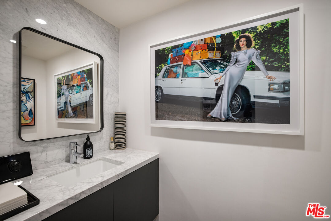 8787 Shoreham Dr Unit: 1002