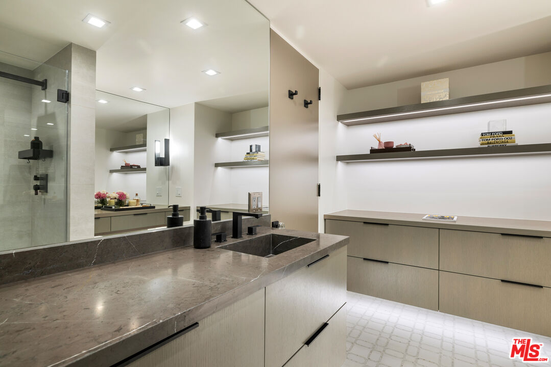 2220 Avenue Of The Stars Unit: 2601