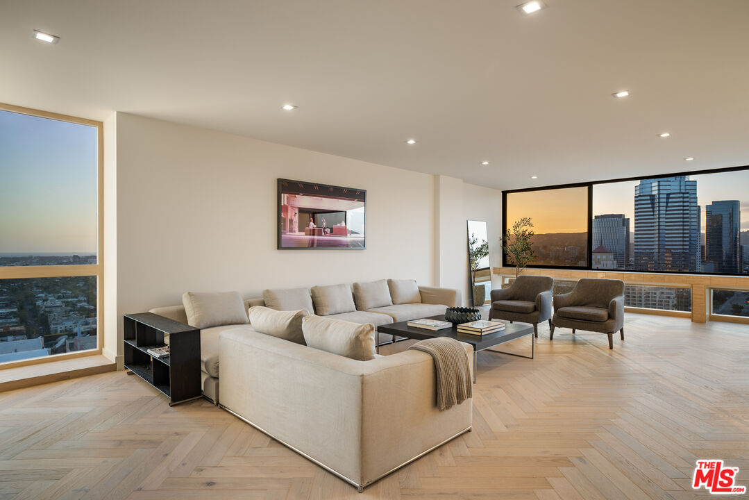 2220 Avenue Of The Stars Unit: 2601