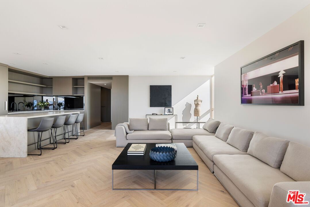 2220 Avenue Of The Stars Unit: 2601