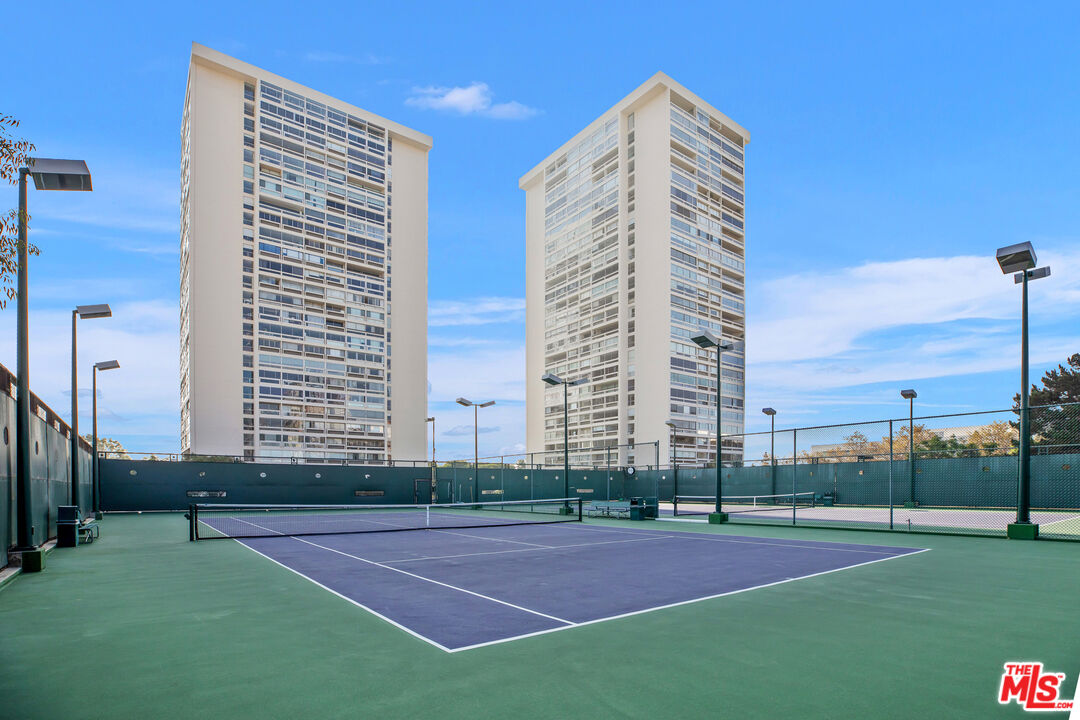 2220 Avenue Of The Stars Unit: 2601