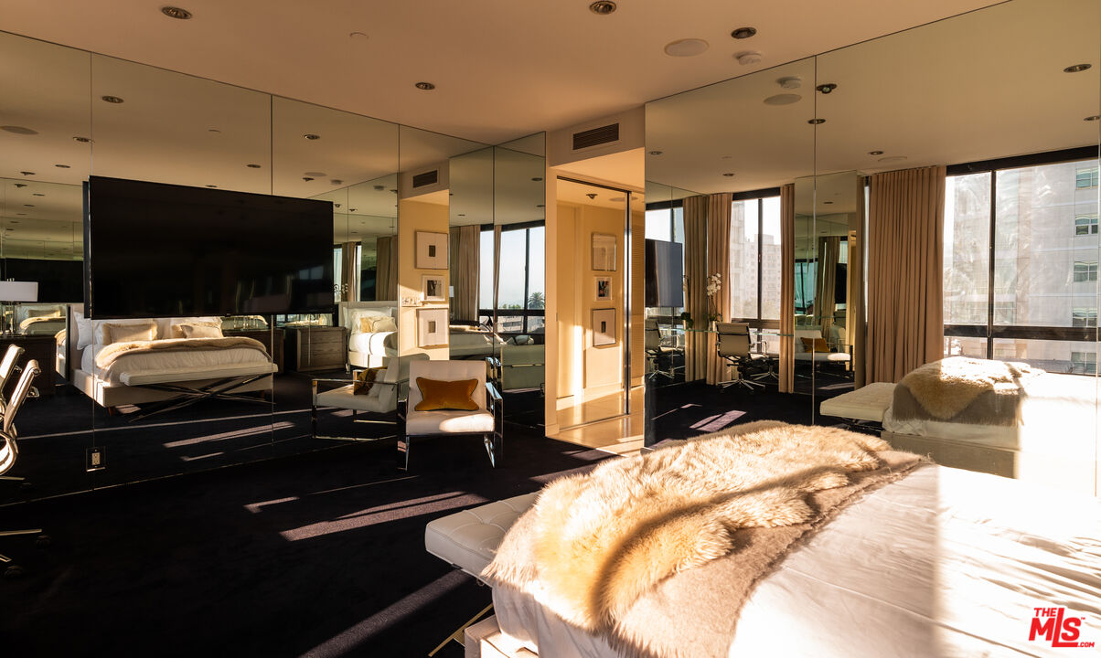 10350 Wilshire Blvd Unit: 602