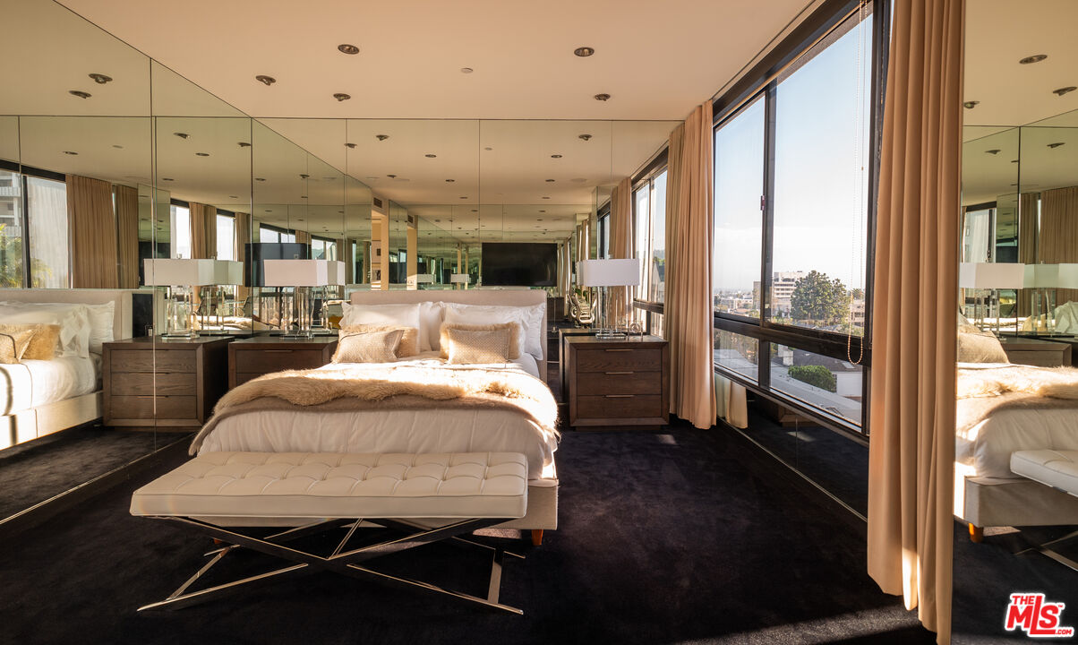 10350 Wilshire Blvd Unit: 602