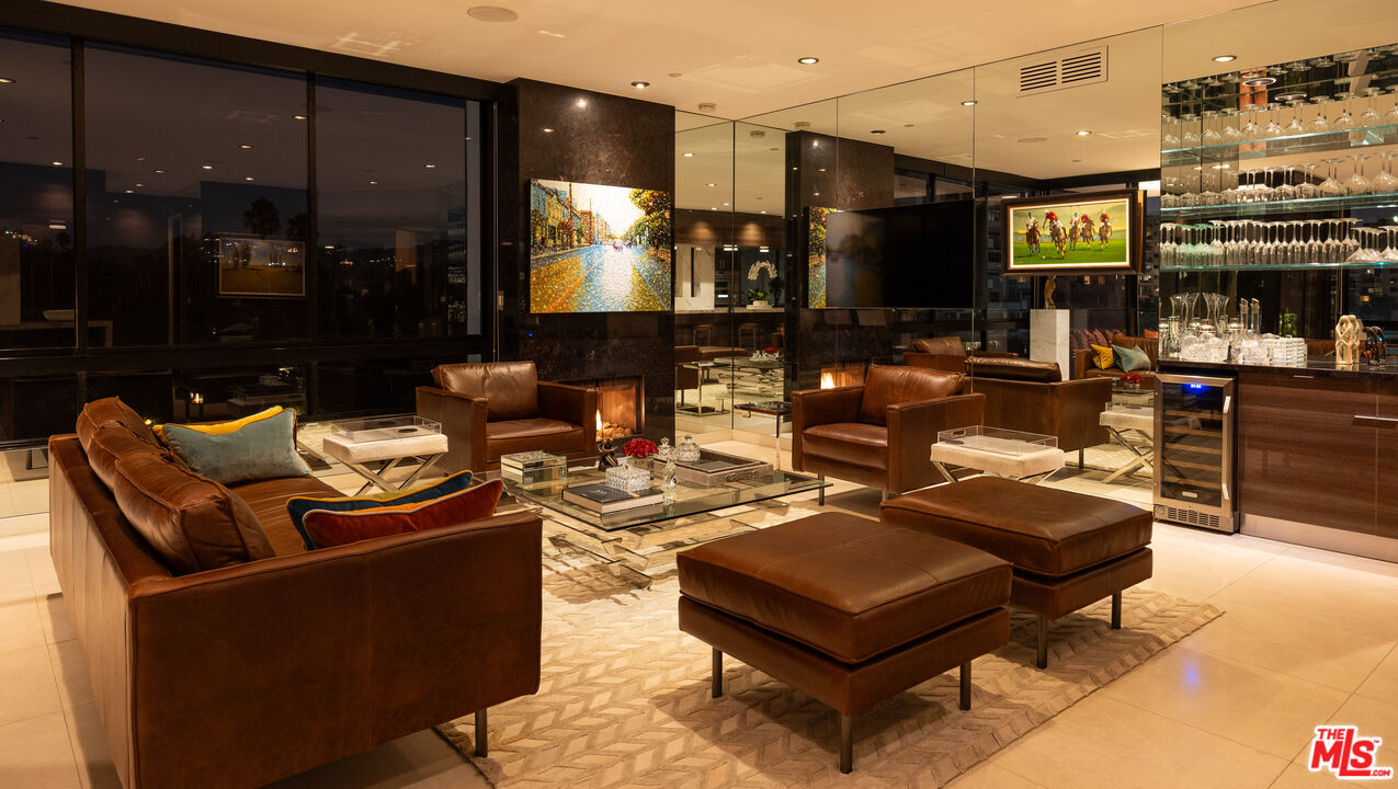 10350 Wilshire Blvd Unit: 602