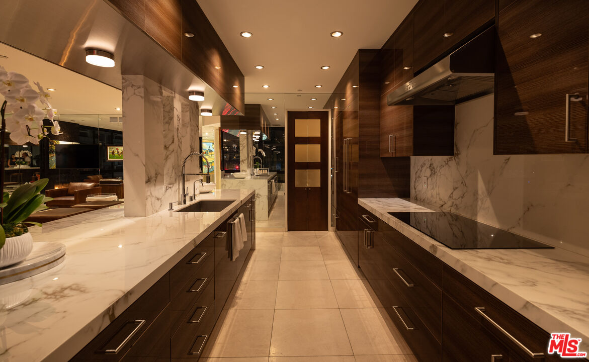 10350 Wilshire Blvd Unit: 602