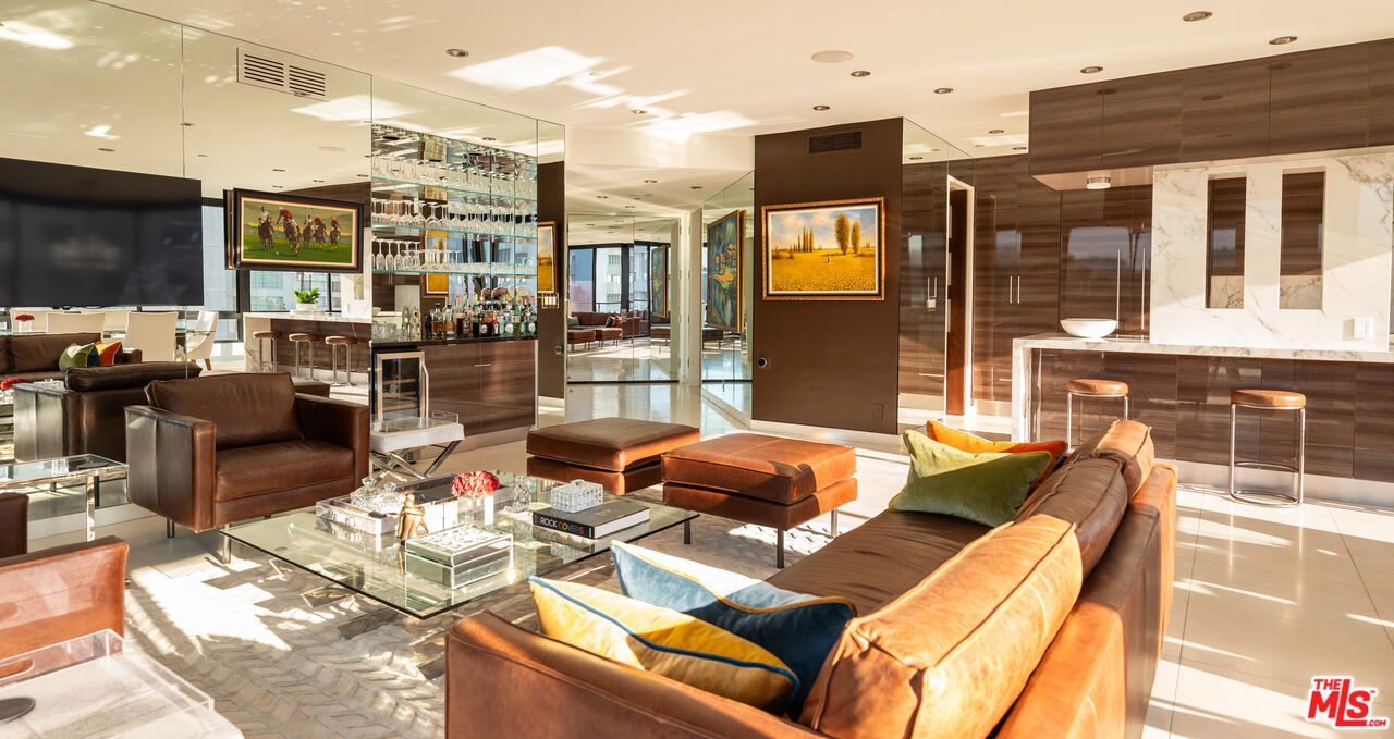 10350 Wilshire Blvd Unit: 602