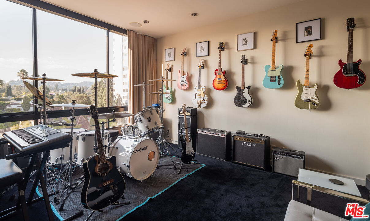 10350 Wilshire Blvd Unit: 602