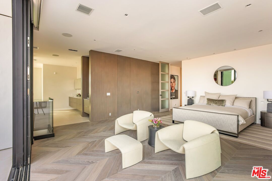 9405 Sierra Mar Pl