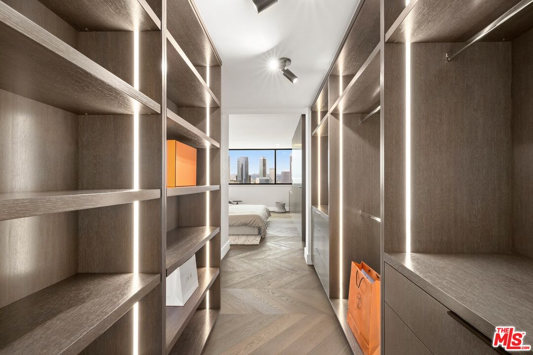 2222 Avenue Of The Stars Unit: 1804