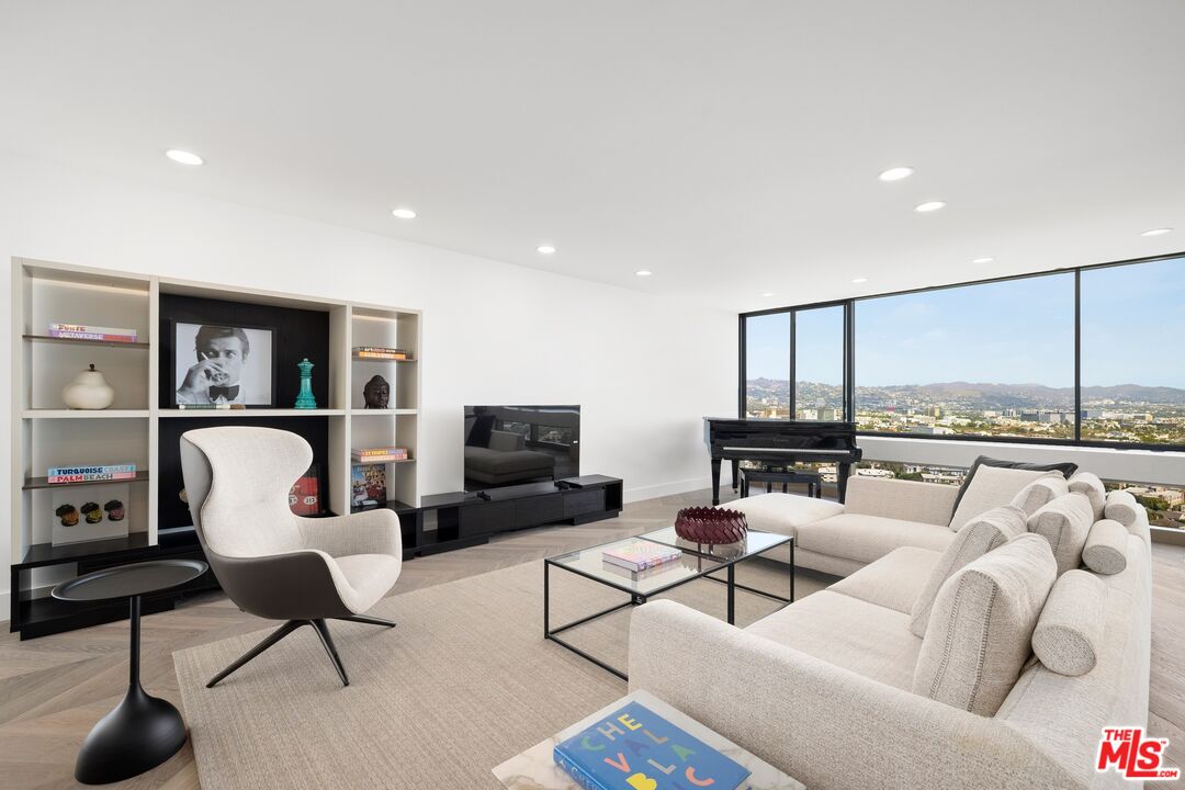 2222 Avenue Of The Stars Unit: 1804