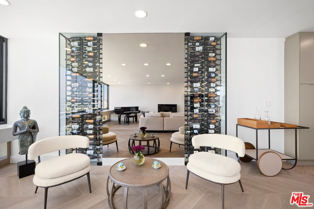 2222 Avenue Of The Stars Unit: 1804