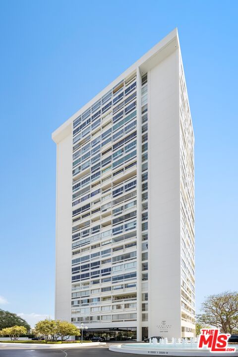 2222 Avenue Of The Stars Unit: 1804