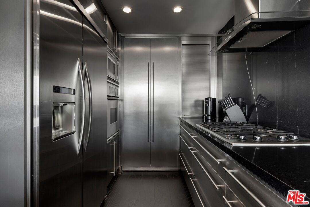 8787 Shoreham Dr Unit: 309