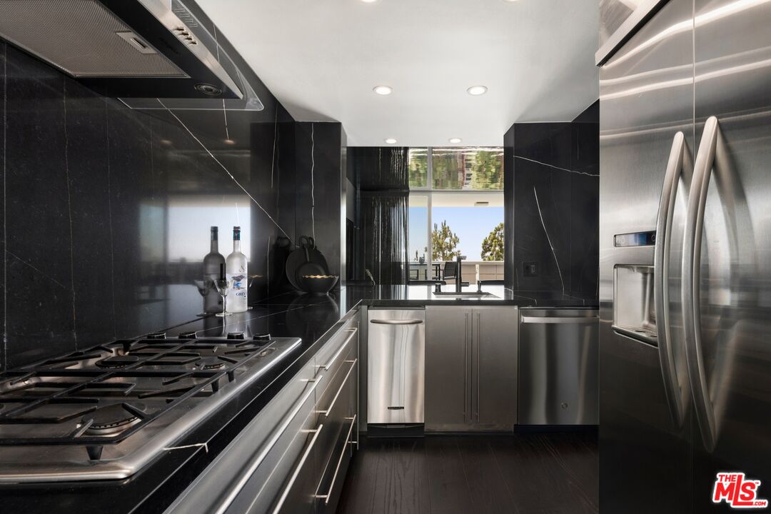 8787 Shoreham Dr Unit: 309