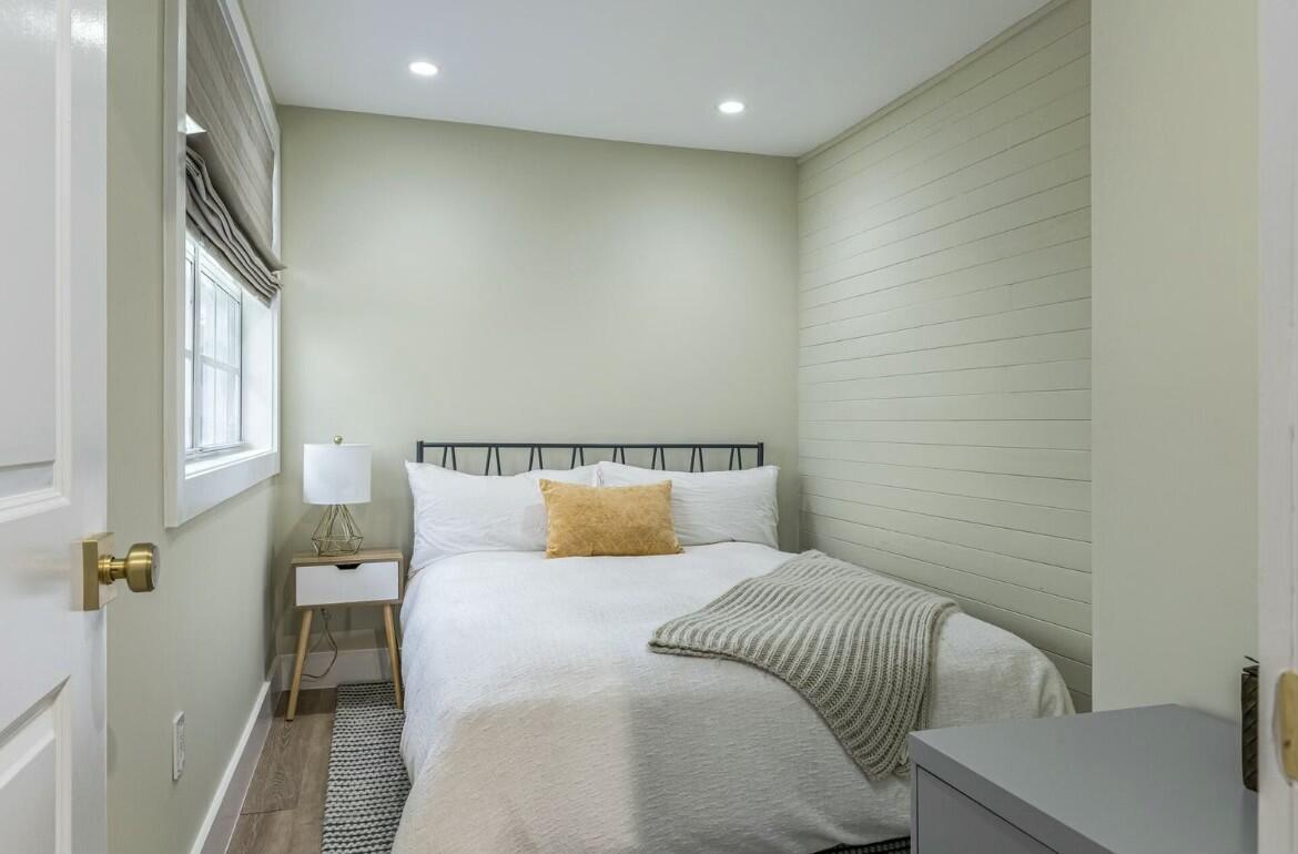 311 Amelia Street Unit: B