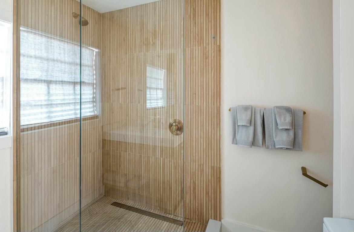 311 Amelia Street Unit: B