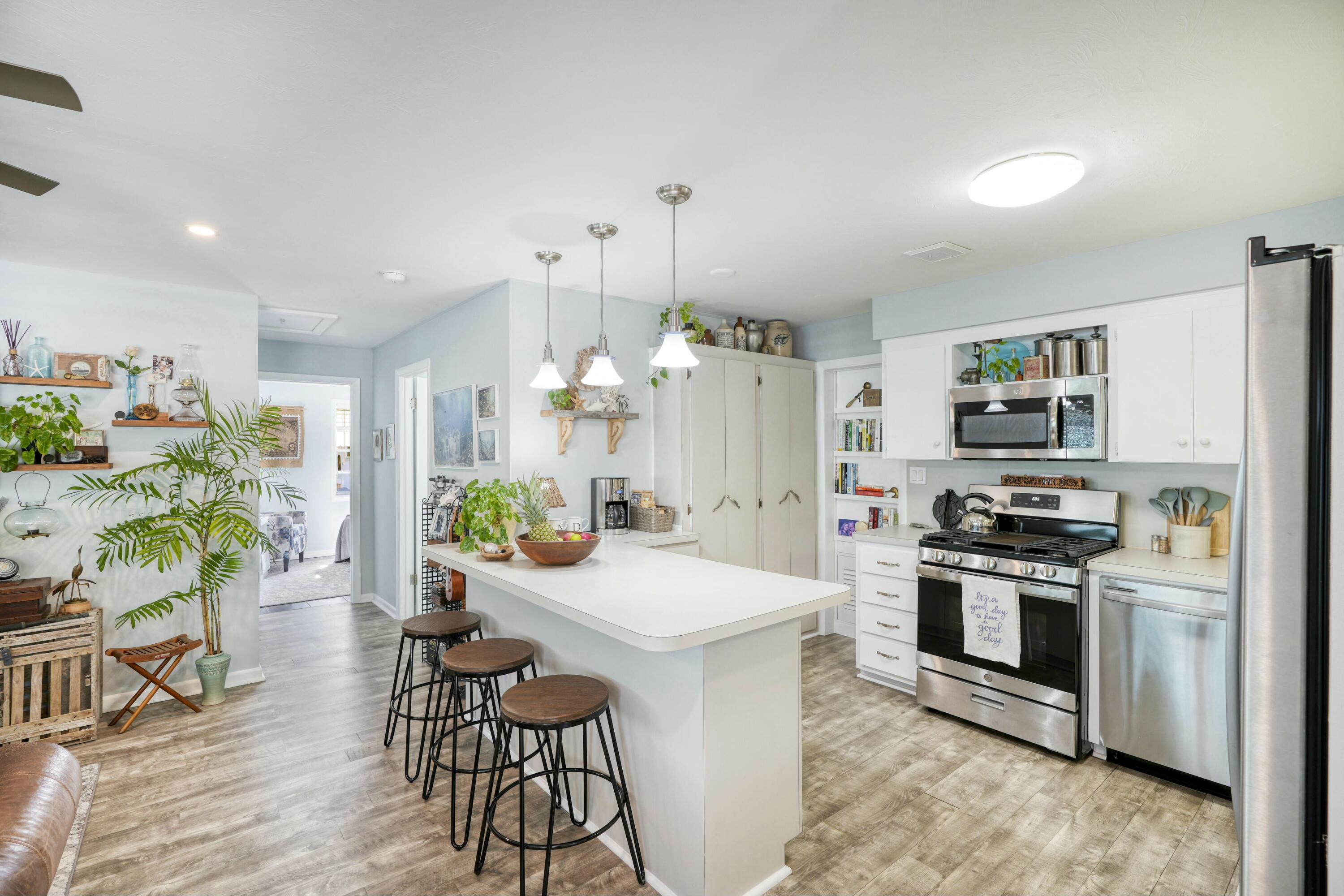30342 Hibiscus Lane