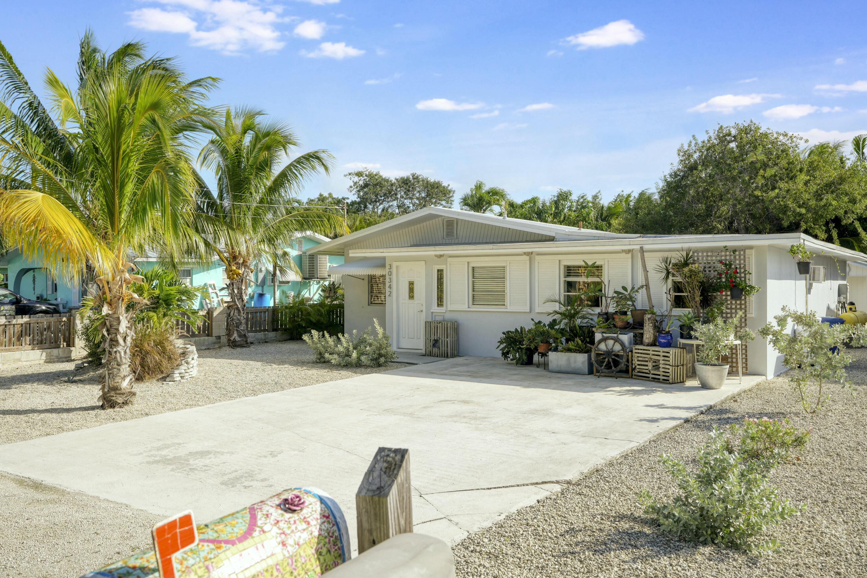 30342 Hibiscus Lane