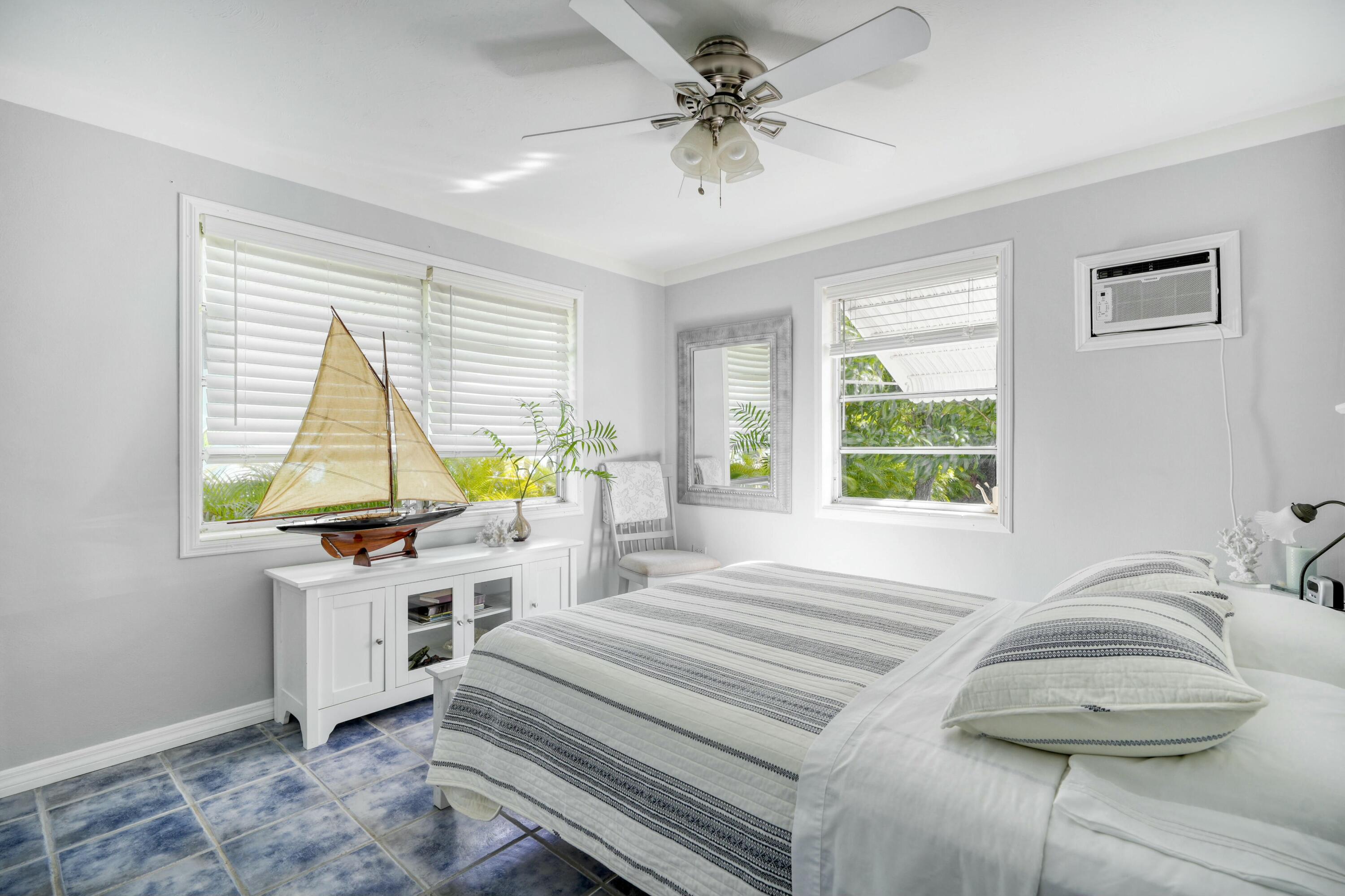 30342 Hibiscus Lane