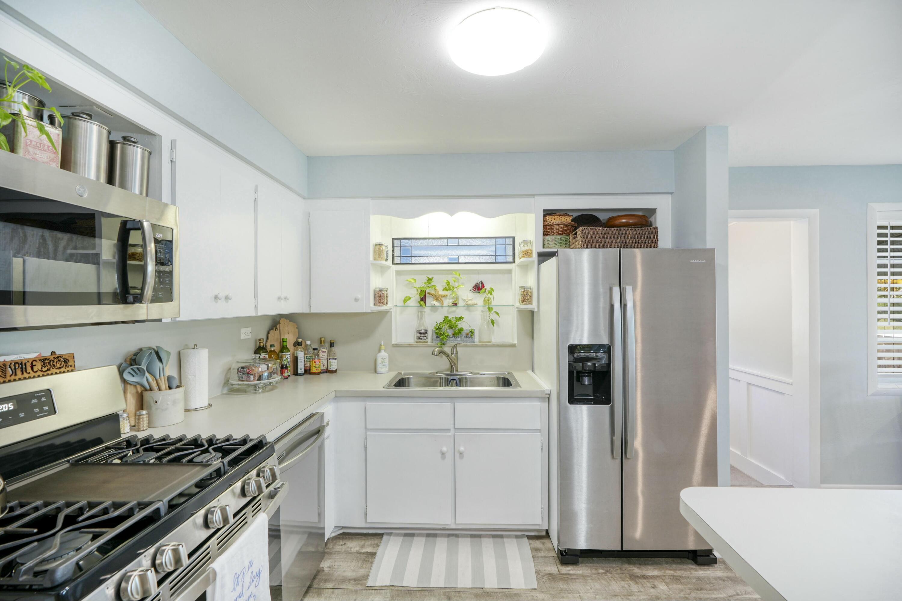 30342 Hibiscus Lane