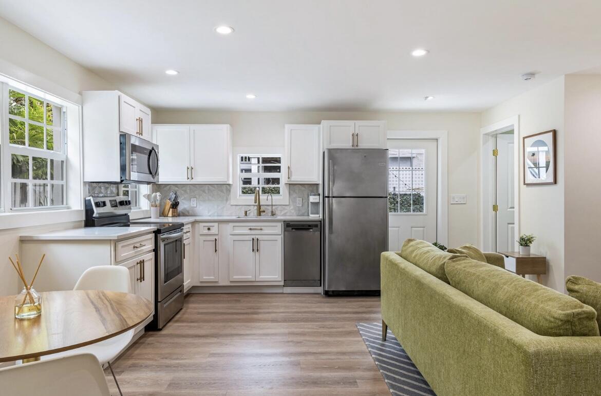 311 Amelia Street Unit: # 1
